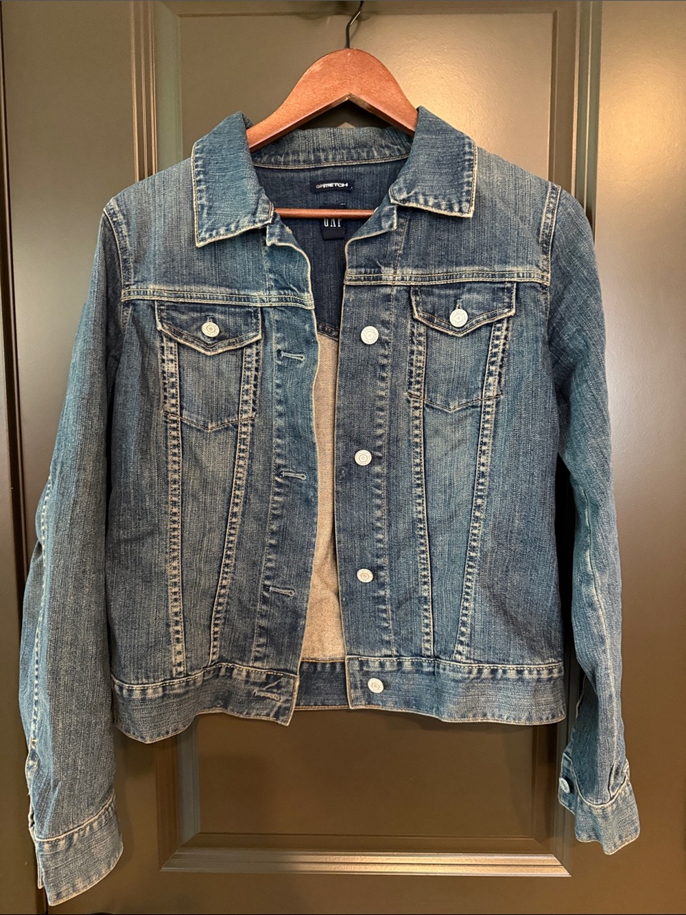 GAP Medium Blue Denim Jean Jacket - Women's